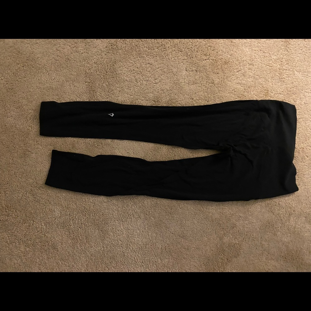 Black Ivivva leggings